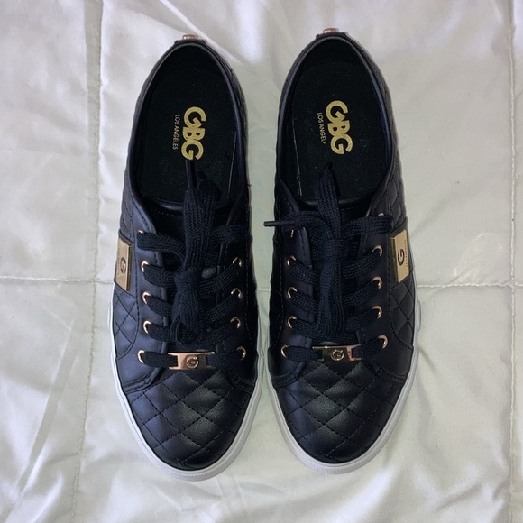 Guess Women’s Backer 2 Lace Up Leather Quilted Pattern Sneaker - Picture 3 of 5